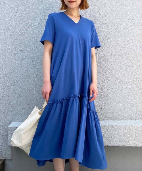 PICCIN（ピッチン）の「フリルマキシワンピース（ワンピース・レディース・ブラック/オフホワイト/ブルー・M）」の3枚目の写真