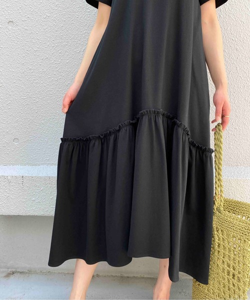 PICCIN（ピッチン）の「フリルマキシワンピース（ワンピース・レディース・ブラック/オフホワイト/ブルー・M）」の6枚目の写真