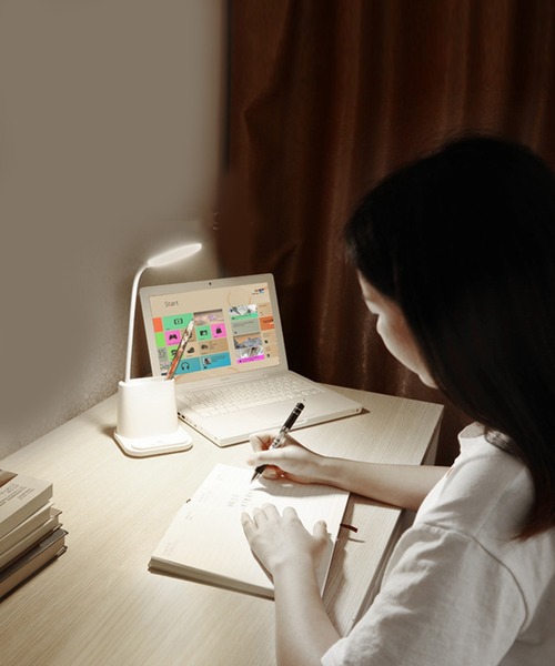 aimoha（アイモハ）の「充電&ペン立て&タブレットスタンドになる多機能USBデスクライト（照明・レディース・ホワイト/ピンク・FREE）」の8枚目の写真