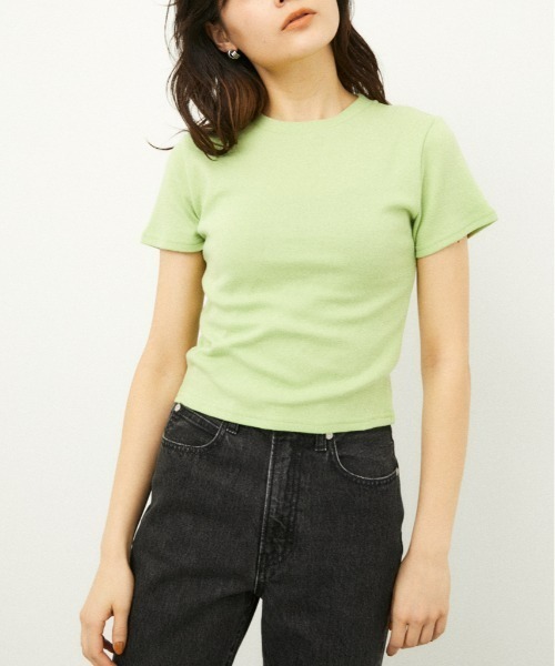 LAGUA GEM(ラグアジェム)の「BASIC COMPACT T/SH(Tシャツ/カットソー・レディース・オフホワイト/ブラック/ライム・SMALL/MEDIUM)」の1枚目の写真