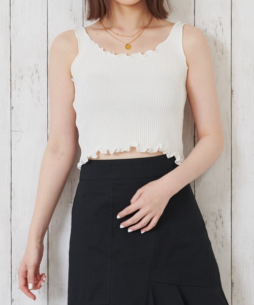 Anuenue（アヌエヌエ）の「フリルデザイン ショート丈リブタンクトップ（タンクトップ・レディース・ホワイト/ブラック/パープル/ピンク/クリーム・FREE）」の19枚目の写真