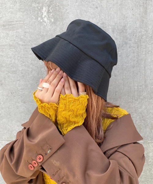 nemne store（ネンネストア）の「【accessory】気分屋さんのウネウネバケットハット（ハット・レディース・ブラック/アイボリー・F）」の19枚目の写真