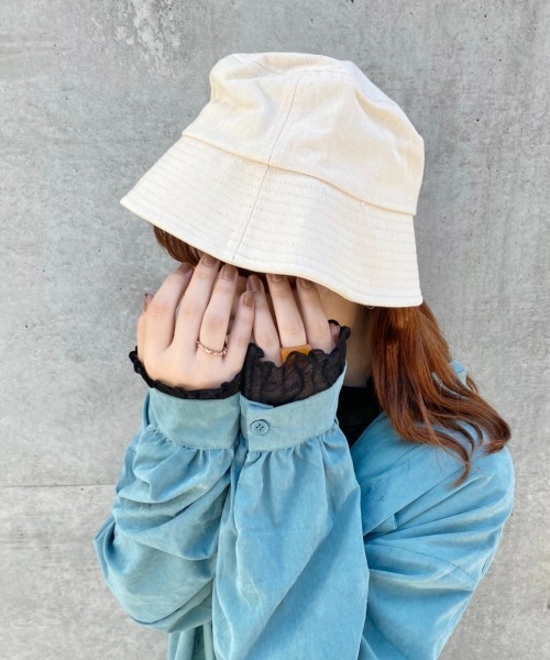 nemne store（ネンネストア）の「【accessory】気分屋さんのウネウネバケットハット（ハット・レディース・ブラック/アイボリー・F）」の18枚目の写真
