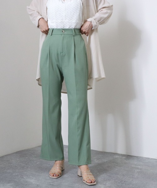 archives（アルシーヴ）の「サイドスリットセミフレアパンツ（その他パンツ・レディース・ローズ/ミント/モカ/グレイッシュベージュ・MEDIUM）」の3枚目の写真