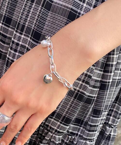 INGNI(イング)の「ハートパーツブレスレット(ブレスレット・レディース・シルバー・ONE SIZE)」の1枚目の写真