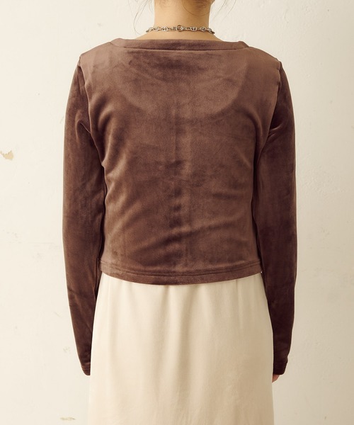 TERRITOIRE(テリトワール)の「ベロアチビカーディガン(カーディガン/ボレロ・レディース・ネイビー/ブラウン/グレー/ピンク/アイボリー・FREE)」の18枚目の写真