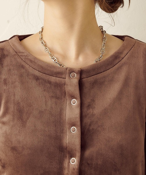 TERRITOIRE(テリトワール)の「ベロアチビカーディガン(カーディガン/ボレロ・レディース・ネイビー/ブラウン/グレー/ピンク/アイボリー・FREE)」の22枚目の写真