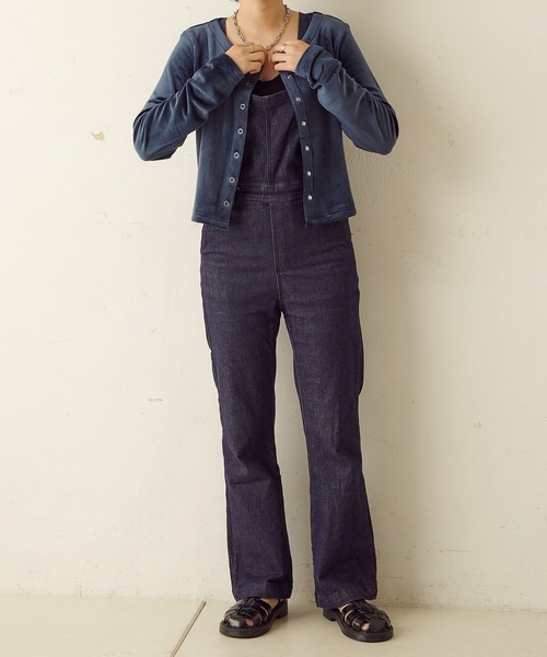 TERRITOIRE(テリトワール)の「ベロアチビカーディガン(カーディガン/ボレロ・レディース・ネイビー/ブラウン/グレー/ピンク/アイボリー・FREE)」の19枚目の写真