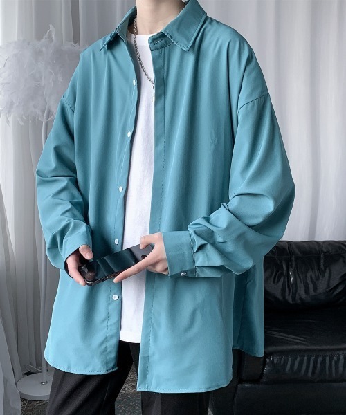 KOR(ケーオーアール)の「シルクタッチ ドロップショルダー オーバーサイズシャツ(シャツ/ブラウス・メンズ・ブラック/ブルー/ホワイト・5XL/3XL/2XL/XL/4XL/L/M)」の1枚目の写真