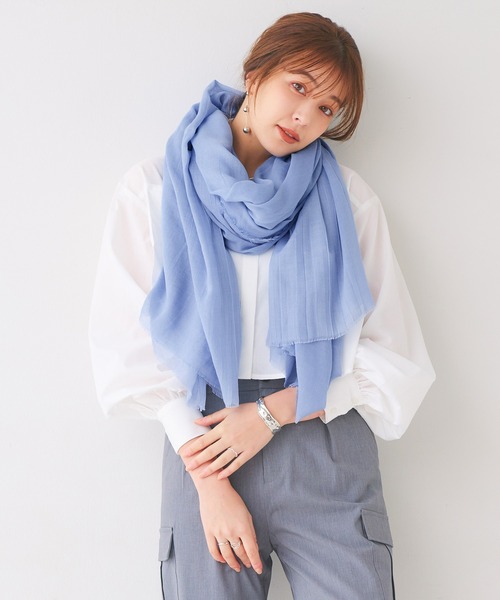 macocca（マコッカ）の「大判無地ストール（ストール/ショール・レディース・チャコールグレー/ライトグレー/グレー/サックスブルー/ピンク/ライム/イエロー/オレンジ/ブルー/グリーン/ライトブラウン/ミント/ブルーグレー/スモークグレー/グリーン系その他/イエロー系その他/スモークピンク/グレイッシュベージュ/オレンジ系/アイボリー/ラベンダー/チョコ/ライトベージュ/ベージュ/ブラウン/ブラウン系その他/サンドベージュ・FREE）」の19枚目の写真