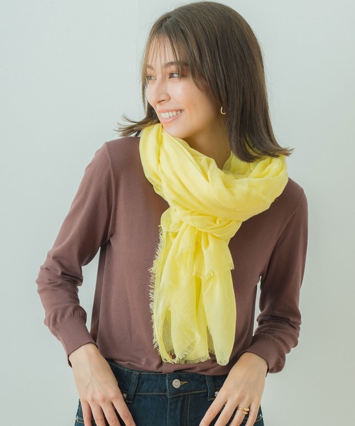 macocca（マコッカ）の「大判無地ストール（ストール/ショール・レディース・チャコールグレー/ライトグレー/グレー/サックスブルー/ピンク/ライム/イエロー/オレンジ/ブルー/グリーン/ライトブラウン/ミント/ブルーグレー/スモークグレー/グリーン系その他/イエロー系その他/スモークピンク/グレイッシュベージュ/オレンジ系/アイボリー/ラベンダー/チョコ/ライトベージュ/ベージュ/ブラウン/ブラウン系その他/サンドベージュ・FREE）」の22枚目の写真