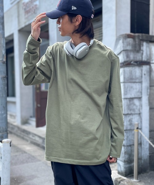 United Athle(ユナイテッドアスレ)の「袖リブ無しでストンとこなれ感【United Athle】cotton long sleeve t-shirt / コットン ロングスリーブTシャツ ロンT 5.6オンス ビッグシルエット ヘビーウェイト 5010(Tシャツ/カットソー・メンズ・ホワイト/ミックスグレー/ナチュラル/ネイビー/ブラック/ダークブラウン/ライトグリーン/パープル/カーキ/ライトオリーブ/チャコールグレー/ライトブルー/ベビーピンク/レッド・L/M/XL/XXL/S)」の15枚目の写真