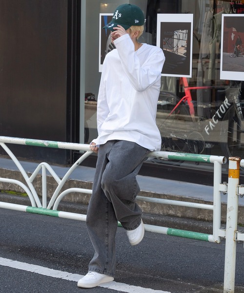 United Athle(ユナイテッドアスレ)の「袖リブ無しでストンとこなれ感【United Athle】cotton long sleeve t-shirt / コットン ロングスリーブTシャツ ロンT 5.6オンス ビッグシルエット ヘビーウェイト 5010(Tシャツ/カットソー・メンズ・ホワイト/ミックスグレー/ナチュラル/ネイビー/ブラック/ダークブラウン/ライトグリーン/パープル/カーキ/ライトオリーブ/チャコールグレー/ライトブルー/ベビーピンク/レッド・L/M/XL/XXL/S)」の21枚目の写真