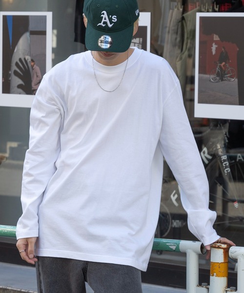 United Athle(ユナイテッドアスレ)の「袖リブ無しでストンとこなれ感【United Athle】cotton long sleeve t-shirt / コットン ロングスリーブTシャツ ロンT 5.6オンス ビッグシルエット ヘビーウェイト 5010(Tシャツ/カットソー・メンズ・ホワイト/ミックスグレー/ナチュラル/ネイビー/ブラック/ダークブラウン/ライトグリーン/パープル/カーキ/ライトオリーブ/チャコールグレー/ライトブルー/ベビーピンク/レッド・L/M/XL/XXL/S)」の19枚目の写真