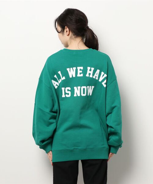 ottilie(オティーリエ)の「バックロゴプリントスウェットPO(スウェット・レディース・グレー/グリーン/ネイビー・FREE)」の6枚目の写真