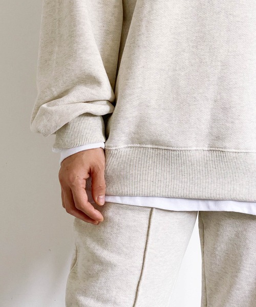 ottilie(オティーリエ)の「バックロゴプリントスウェットPO(スウェット・レディース・グレー/グリーン/ネイビー・FREE)」の18枚目の写真