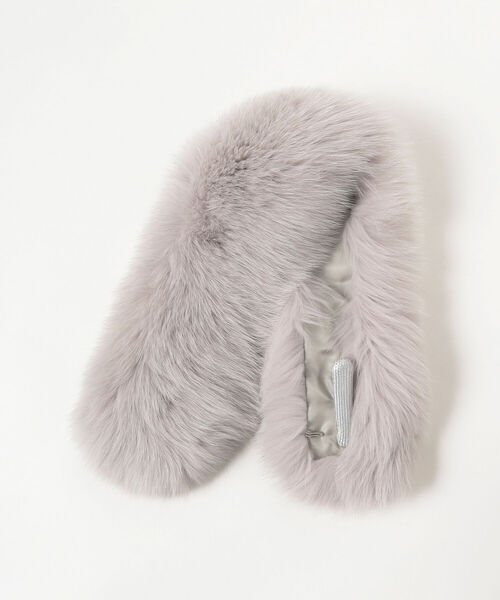 EFFE BEAMS(エッフェビームス)の「EFFE BEAMS / シャドーフォックス ティペット(ストール/ショール・レディース・ライトグレー/ベージュ・ONE SIZE)」の3枚目の写真