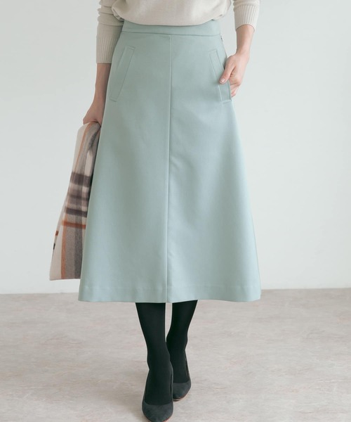 URBAN RESEARCH ROSSO（アーバンリサーチロッソ）の「ULTRA THERMOフレアスカート（スカート・レディース・ブラック/オフホワイト/グリーン系その他・38/36）」の3枚目の写真