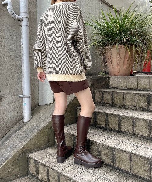 apres jour clair(アプレジュールクレア)の「【apres jour clair】ヘリンボーン柄ニット(ニット/セーター・レディース・ネイビー/モカ・X-LARGE/フリー)」の10枚目の写真