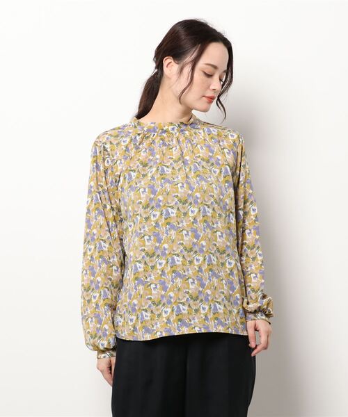 Te chichi TERRASSE(テチチテラス)の「プリントスタンドネックブラウス(シャツ/ブラウス・レディース・ブラック/ネイビー/マスタード/モカ・フリ-)」の7枚目の写真