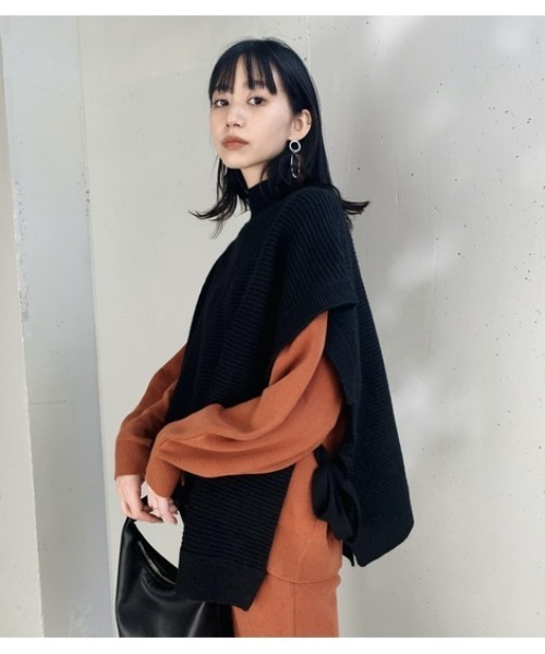 MOUSSY(マウジー)の「USEFUL KNIT ベスト(ニット/セーター・レディース・チャコールグレー/ブラック/アイボリー・FREE)」の22枚目の写真