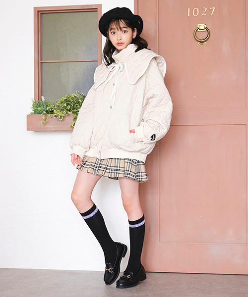 by LOVEiT（バイラビット）の「セーラー衿キルトブルゾン（ブルゾン・キッズ・ブラウン/アイボリー/ブラック・140cm/160cm/120cm/130cm/150cm）」の8枚目の写真