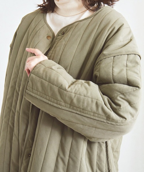 Fizz（フィズ）の「【Fizz/フィズ】　縦キルト中綿入りパイピングノーカラーロングコート（ノーカラーコート・レディース・ブラック/ベージュ/カーキ/アイボリー・M）」の18枚目の写真