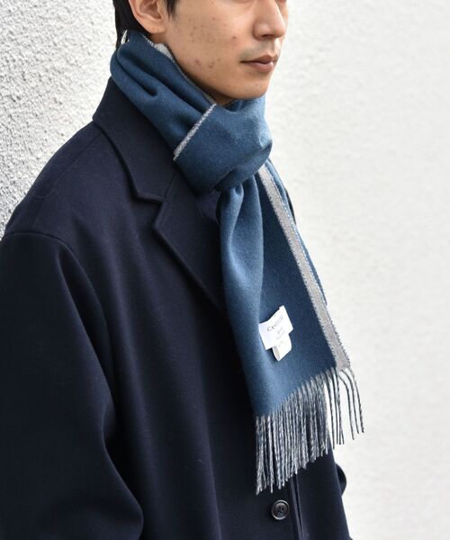 SHIPS（シップス）の「SHIPS: カシミヤ リバーシブル ソリッド マフラー（マフラー・メンズ・ブルー/イエロー系その他/ベージュ/ブラック/ネイビー/オレンジ/グリーン・ONE SIZE）」の4枚目の写真