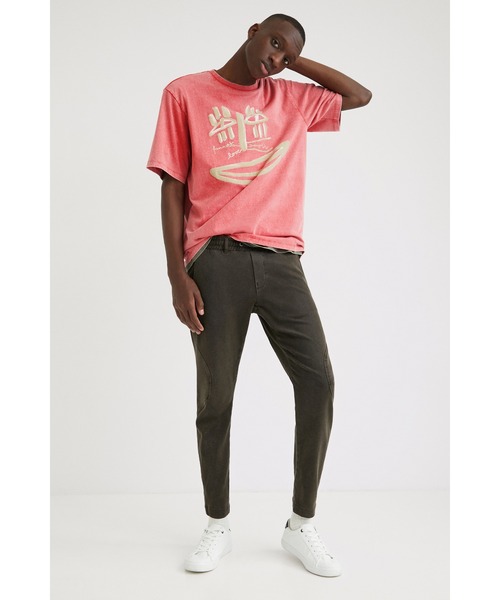 Desigual(デシグアル)の「ネコ科動物 Tシャツ(Tシャツ/カットソー・メンズ・ブラック/レッド・L/XL/S/M/XXL)」の11枚目の写真