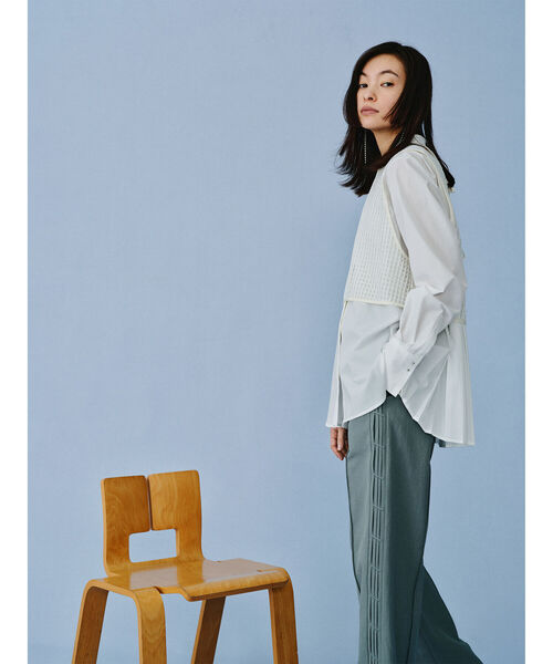 Ray BEAMS（レイビームス）の「RBS / バック プリーツ ベスト セット（シャツ/ブラウス・レディース・ホワイト/ブラック・ONE SIZE）」の16枚目の写真