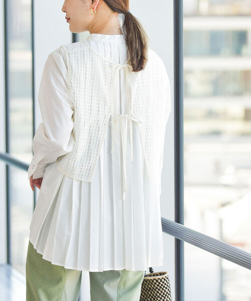 Ray BEAMS（レイビームス）の「RBS / バック プリーツ ベスト セット（シャツ/ブラウス・レディース・ホワイト/ブラック・ONE SIZE）」の17枚目の写真