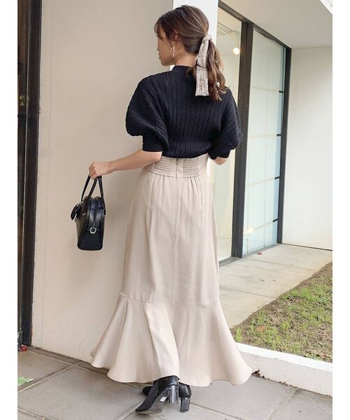 dazzlin(ダズリン)の「シャイニーラッフルフレアスカート(スカート・レディース・グレー/ブルー/ベージュ・FREE)」の14枚目の写真