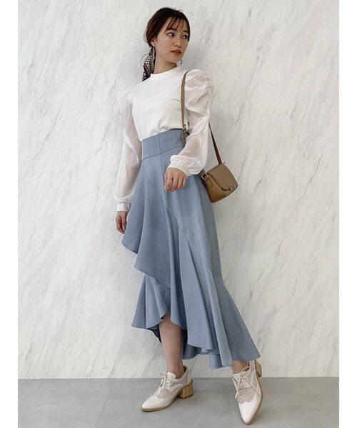 dazzlin(ダズリン)の「シャイニーラッフルフレアスカート(スカート・レディース・グレー/ブルー/ベージュ・FREE)」の17枚目の写真