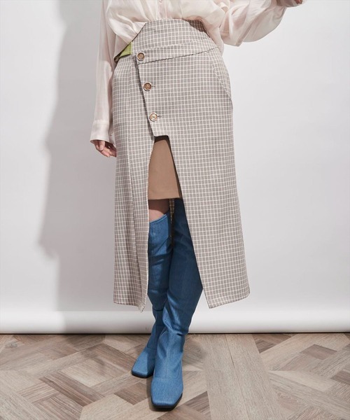 REDYAZEL(レディアゼル)の「チェック配色サイドベルト付きスカート(スカート・レディース・ベージュ/ネイビー/イエロー・SMALL/MEDIUM)」の7枚目の写真