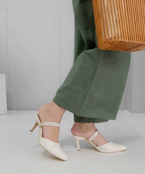 minia（ミニア）の「ポインテッド2WAYストラップミュール　◇（パンプス・レディース・アイボリー/ブラック/ピンク/パイソン・S/L/LL/M）」の2枚目の写真