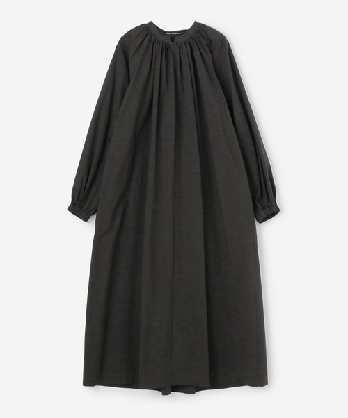 nicholson and nicholson(ニコルソンアンドニコルソン)の「nicholson & nicholson | ギャザーシャツドレス WOMEN(ワンピース・レディース・ブラック/ベージュ・38)」の2枚目の写真