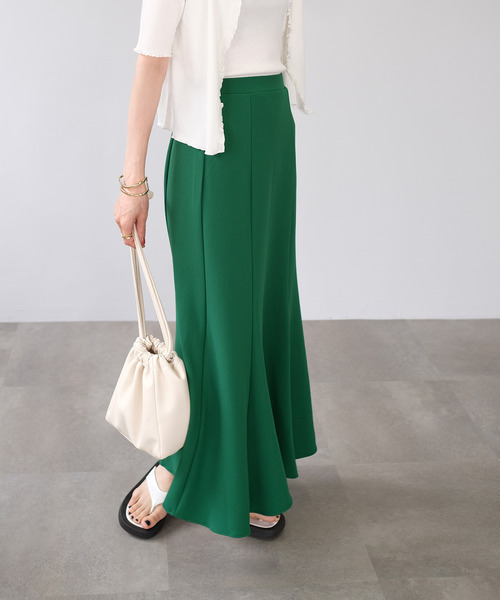 ＡＮＤＪ（アンドジェイ）の「ジョーゼットマーメイドスカート（スカート・レディース・ブラック/オレンジ/ブルー/グリーン/イエロー系その他/グレイッシュベージュ・M）」の3枚目の写真