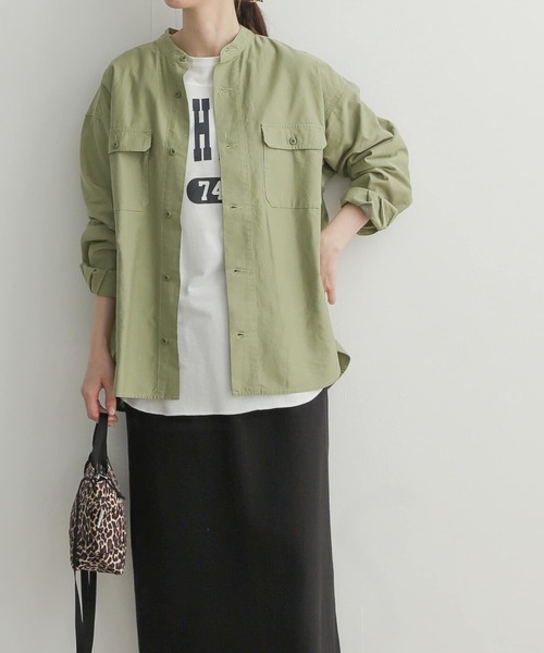 URBAN RESEARCH DOORS（アーバンリサーチドアーズ）の「コットンミリタリースタンドシャツ（シャツ/ブラウス・レディース・ベージュ/カーキ・MEDIUM）」の6枚目の写真