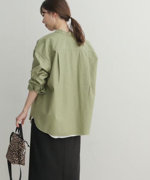 URBAN RESEARCH DOORS（アーバンリサーチドアーズ）の「コットンミリタリースタンドシャツ（シャツ/ブラウス・レディース・ベージュ/カーキ・MEDIUM）」の7枚目の写真