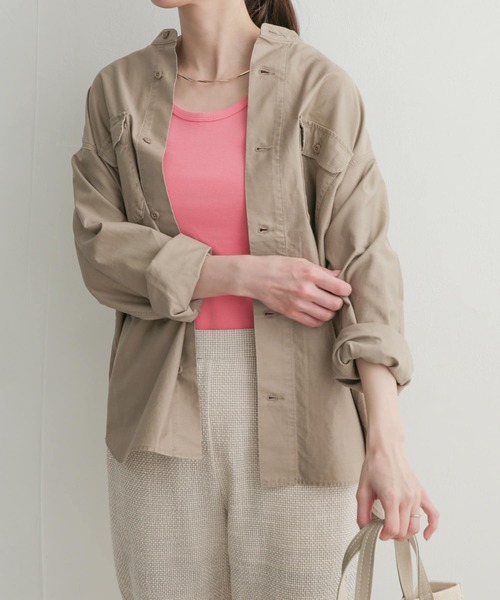 URBAN RESEARCH DOORS（アーバンリサーチドアーズ）の「コットンミリタリースタンドシャツ（シャツ/ブラウス・レディース・ベージュ/カーキ・MEDIUM）」の20枚目の写真