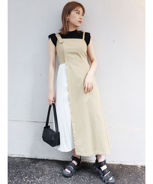 MURUA(ムルーア)の「スイッチジャンパースカート(ワンピース・レディース・ベージュ/インディゴブルー/アイボリー・1/2)」の2枚目の写真