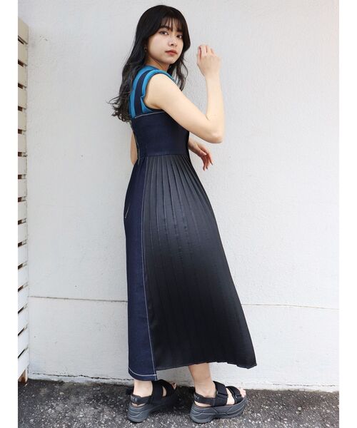 MURUA(ムルーア)の「スイッチジャンパースカート(ワンピース・レディース・ベージュ/インディゴブルー/アイボリー・1/2)」の5枚目の写真