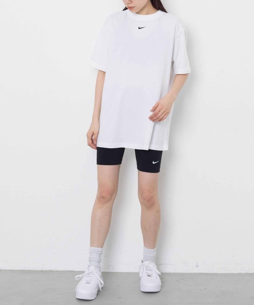 NIKE(ナイキ)の「NIKE WMNS NSW ESS BF LBR S/S TEE DN5698(Tシャツ/カットソー・レディース・ホワイト/ブラック・MEDIUM)」の5枚目の写真