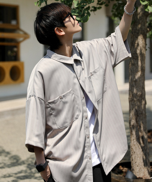 neos（ネオス）の「【neos -addictive design-】ルーズシルエット ピンストライプ ハーフスリーブ ワークシャツ（シャツ/ブラウス・メンズ・グレイッシュベージュ/ネイビー/チャコールグレー/グリーン/ホワイト・X-LARGE/LARGE/MEDIUM）」の3枚目の写真