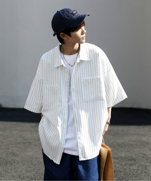 neos（ネオス）の「【neos -addictive design-】ルーズシルエット ピンストライプ ハーフスリーブ ワークシャツ（シャツ/ブラウス・メンズ・グレイッシュベージュ/ネイビー/チャコールグレー/グリーン/ホワイト・X-LARGE/LARGE/MEDIUM）」の11枚目の写真