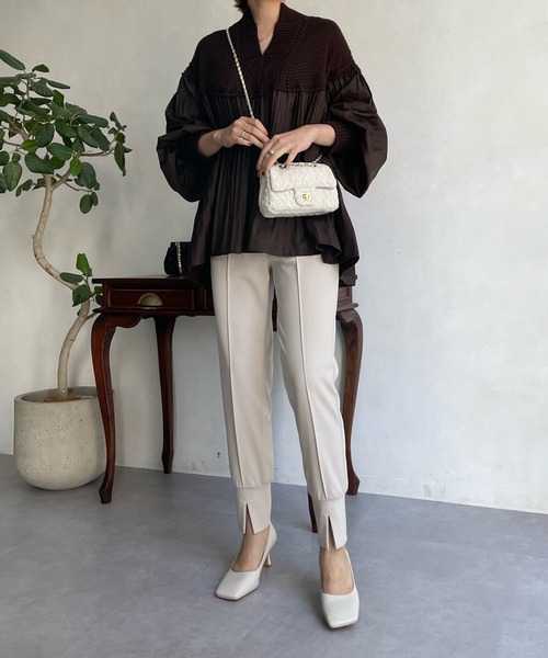 DouDou(ドゥドゥ)の「【WEB限定】プリーツ切替ケーブルニットプルーバー(シャツ/ブラウス・レディース・ブラック/ブラウン/ベージュ/チャコールグレー/オフホワイト/ライトベージュ・FREE)」の9枚目の写真