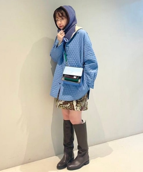BEAMS BOY(ビームスボーイ)の「BEAMS BOY / ナイロン シャツ ブルゾン 22FW(ブルゾン・レディース・ブラック/サックスブルー系・FREE)」の4枚目の写真