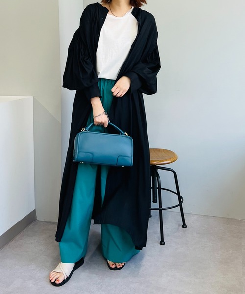 un dix cors（アンディコール）の「後ろ姿も可愛い　バックギャザーボリュームシャツワンピース（ワンピース・レディース・ブラック/ブラウン/グリーン・FREE）」の10枚目の写真