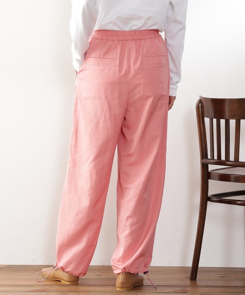 N.(N. Natural Beauty Basic)(エヌエヌナチュラルビューティーベーシック)の「◆パラシュートパンツ(スウェットパンツ・レディース・ブラック/オフホワイト/ピンク・MEDIUM)」の14枚目の写真