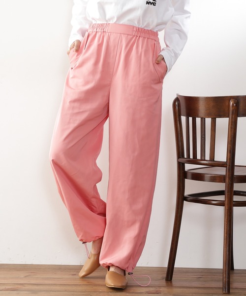 N.(N. Natural Beauty Basic)(エヌエヌナチュラルビューティーベーシック)の「◆パラシュートパンツ(スウェットパンツ・レディース・ブラック/オフホワイト/ピンク・MEDIUM)」の10枚目の写真